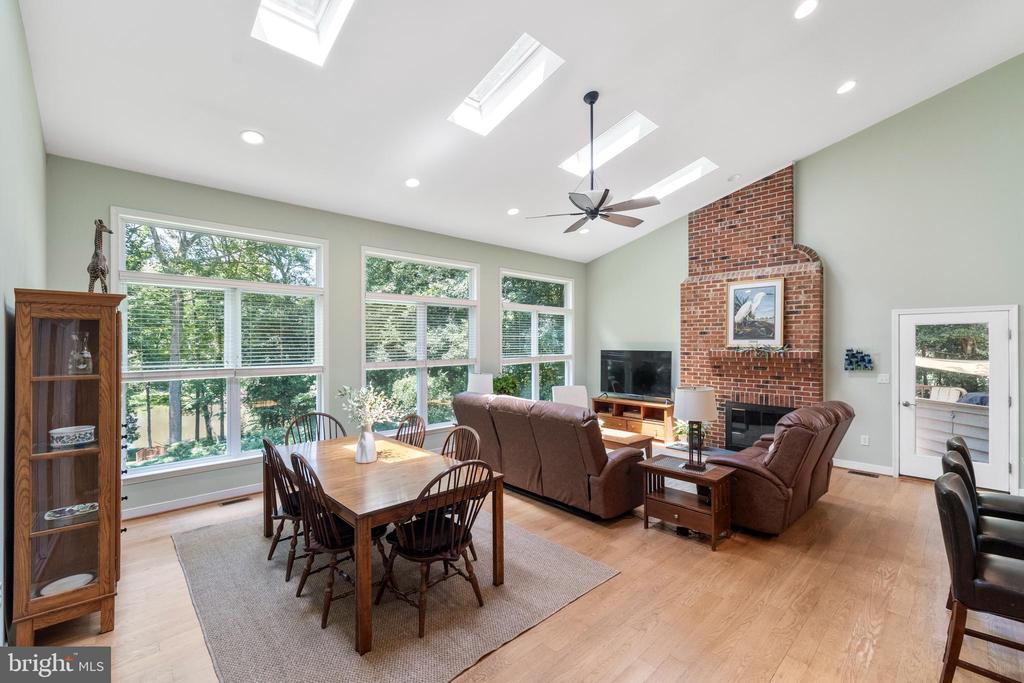 210 LAKE CAROLINE DRIVE