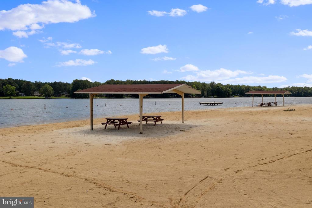 210 LAKE CAROLINE DRIVE