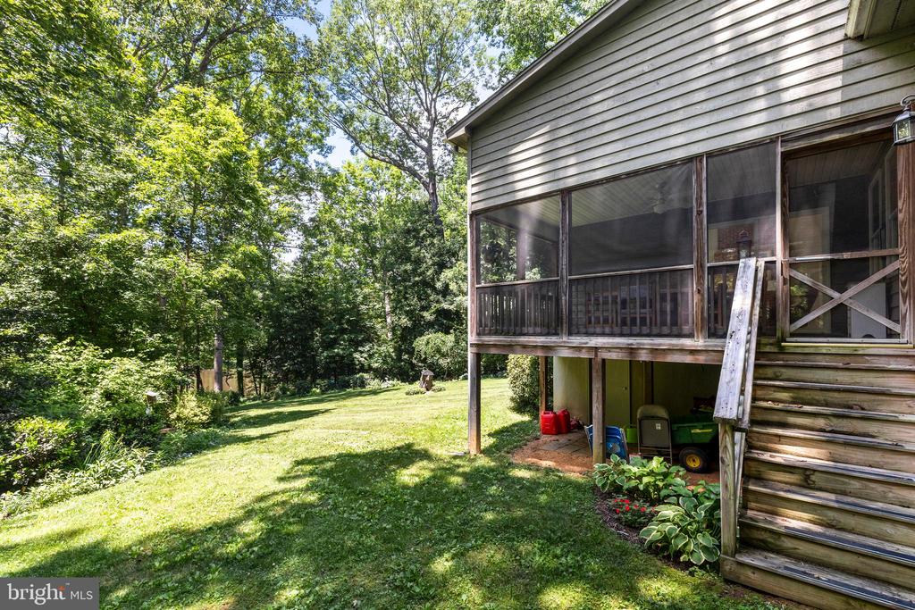 210 LAKE CAROLINE DRIVE