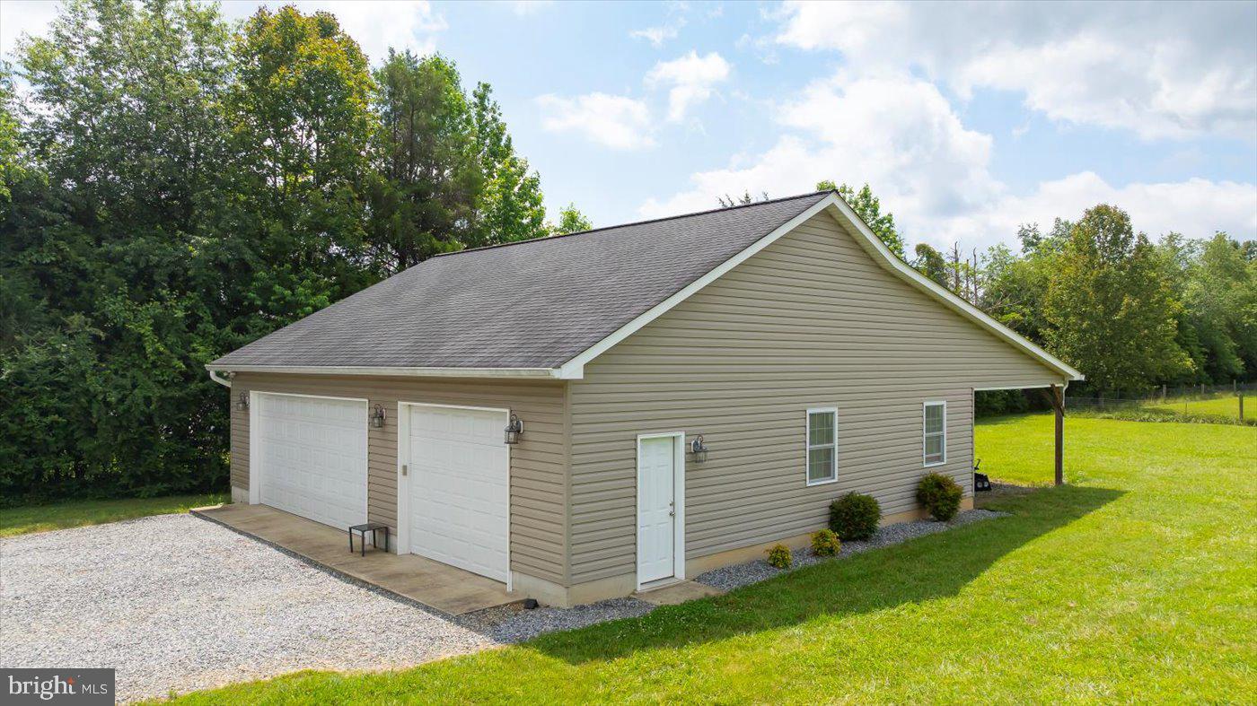 9330 Sunshine School Rd
