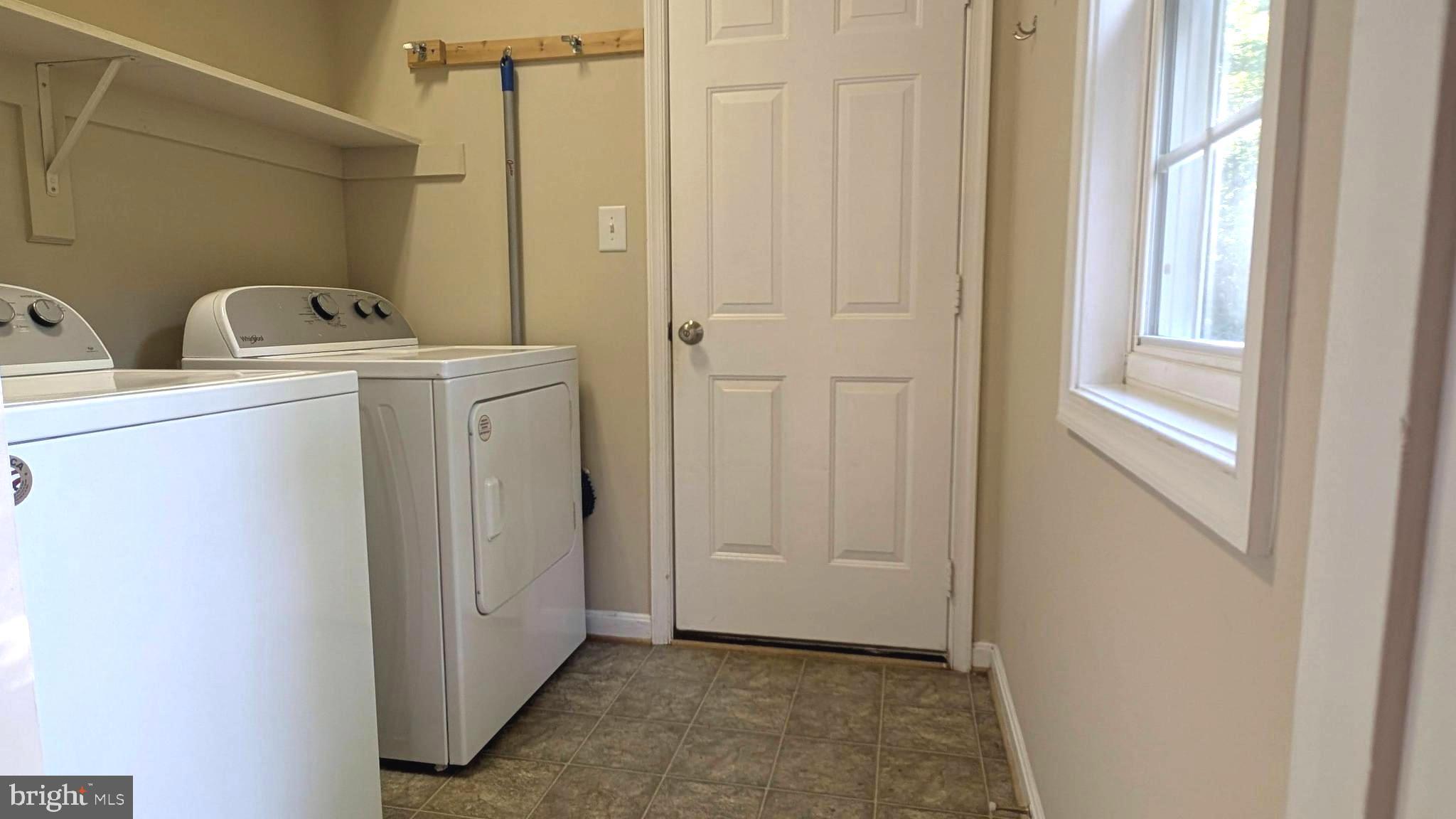 7249 ARROW WOOD