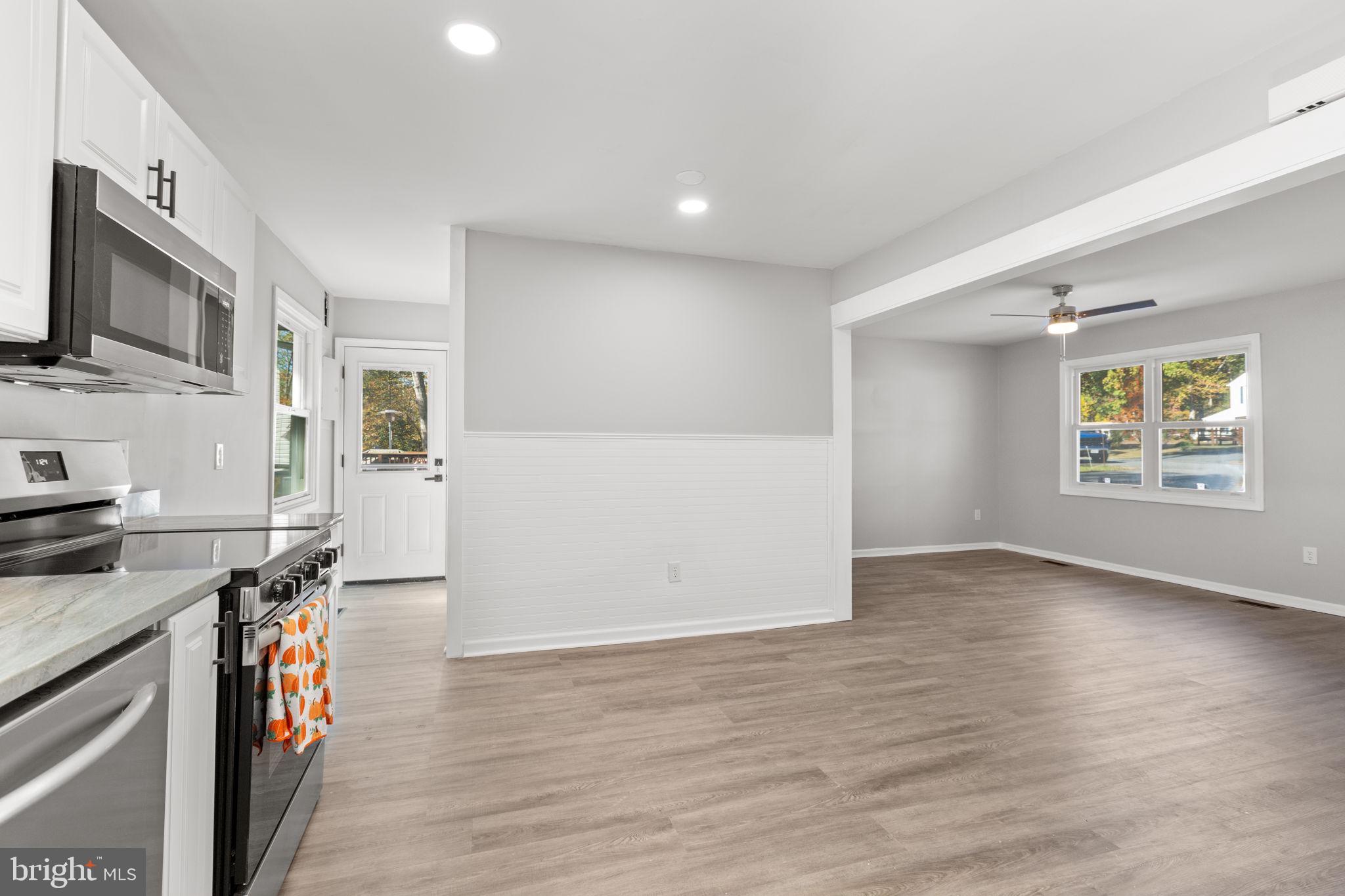 2412 QUAIL OAK DRIVE