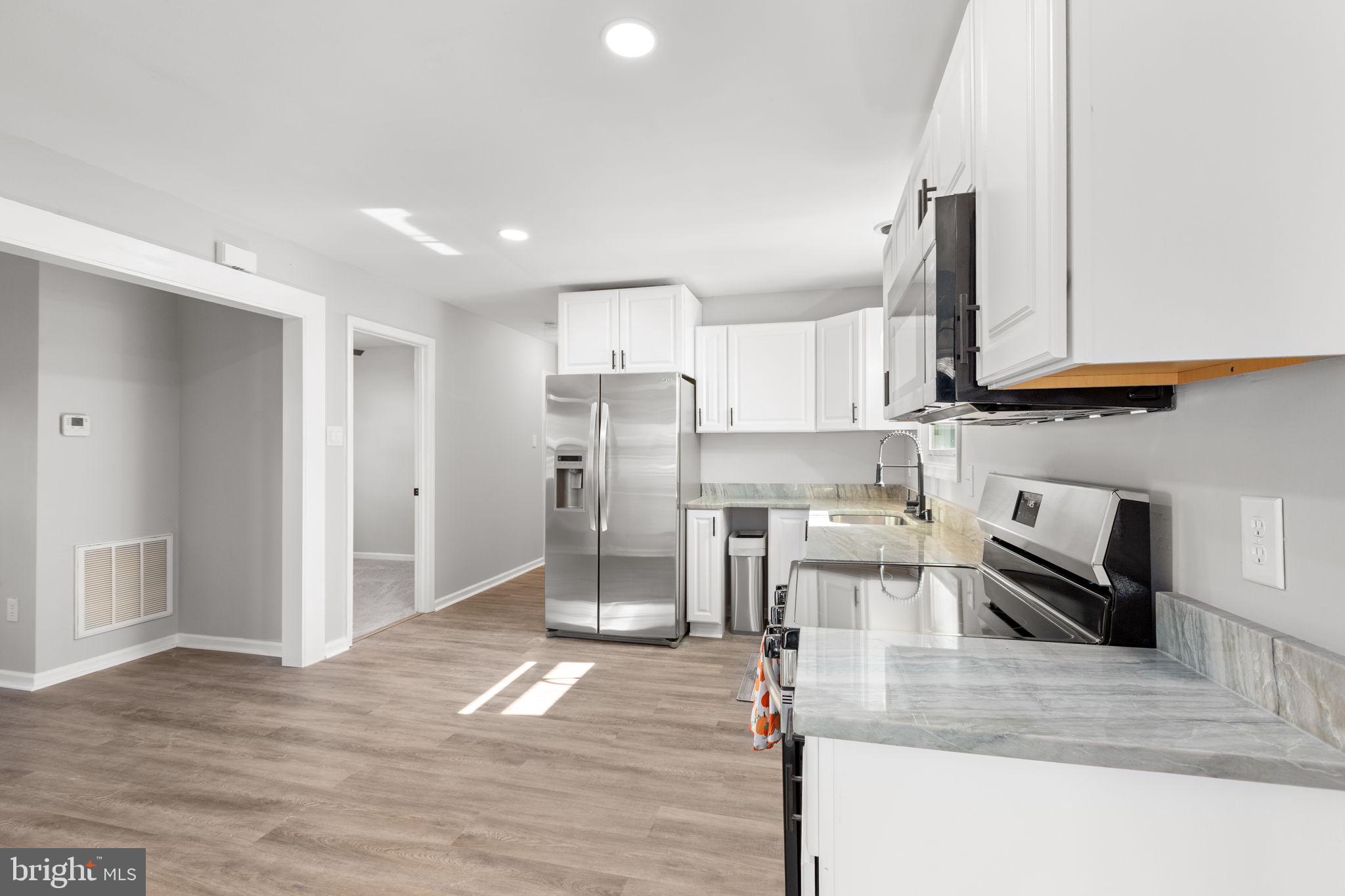 2412 QUAIL OAK DRIVE