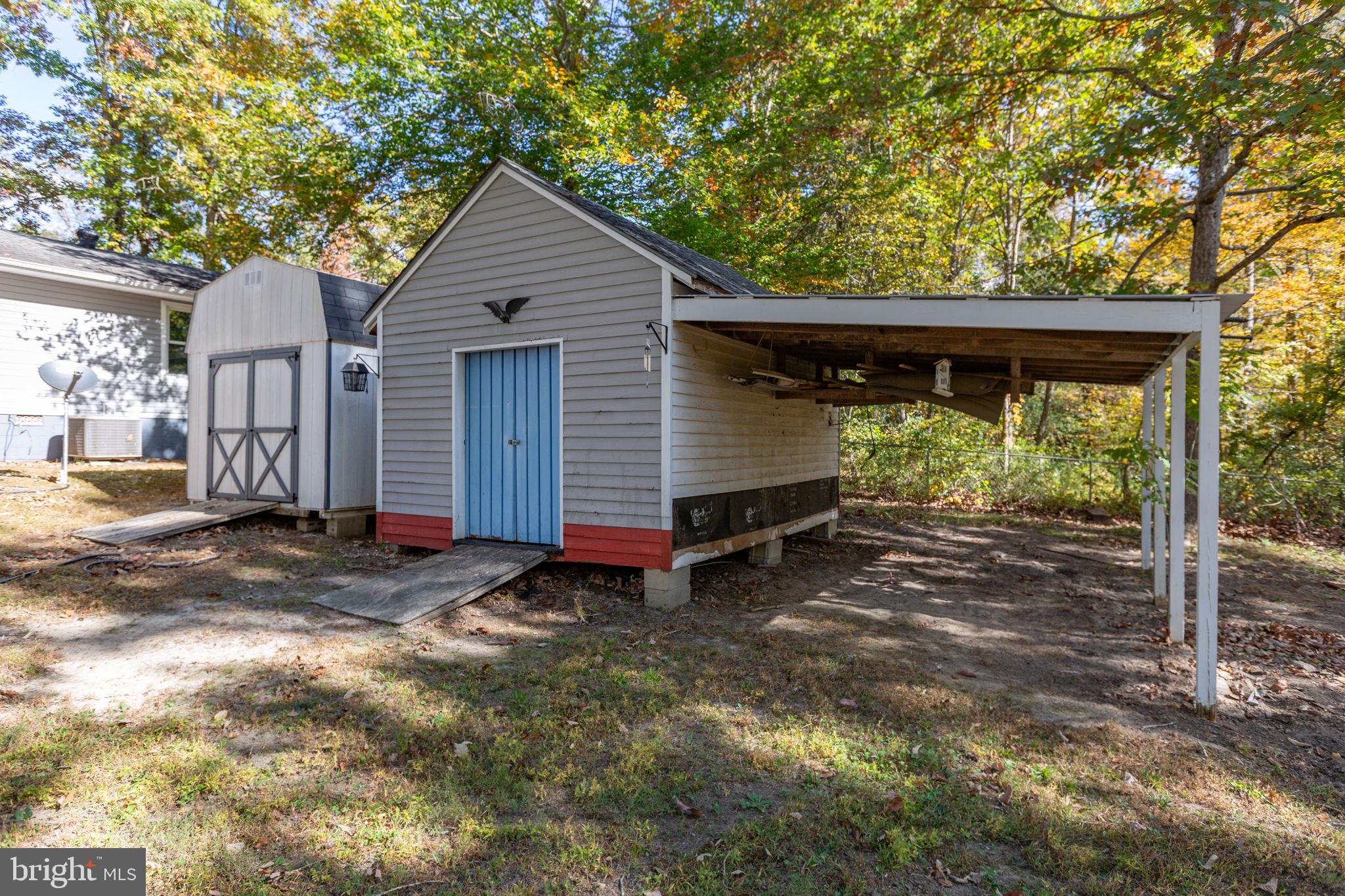 2412 QUAIL OAK DRIVE