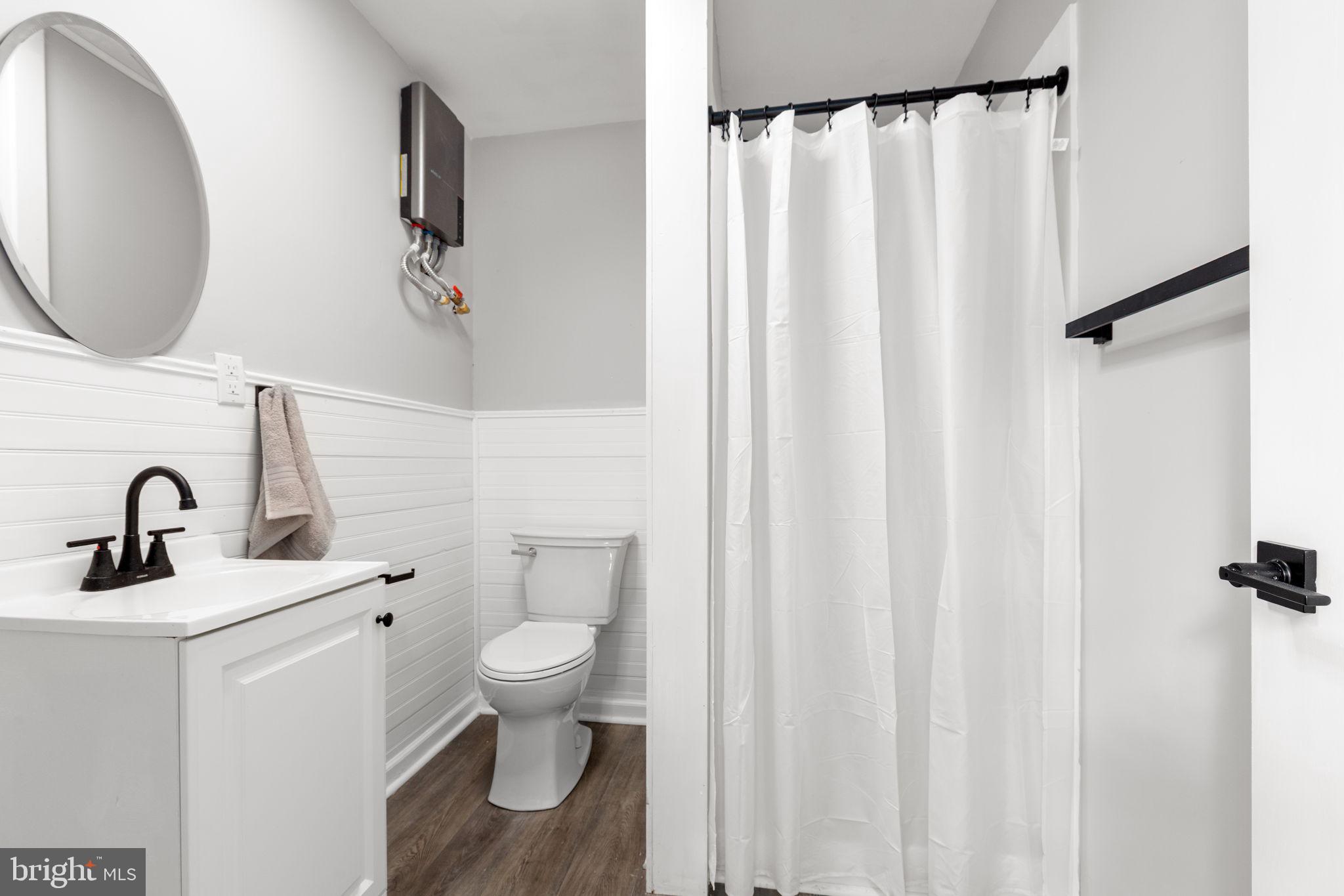 2412 QUAIL OAK DRIVE