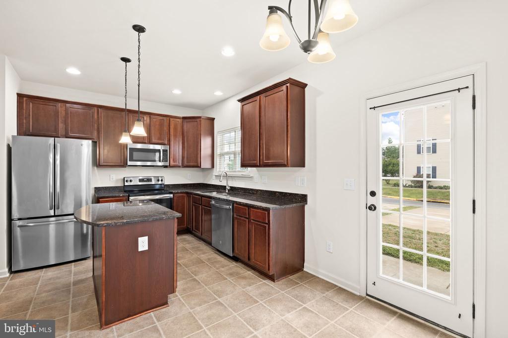 7278 STATESMAN BOULEVARD