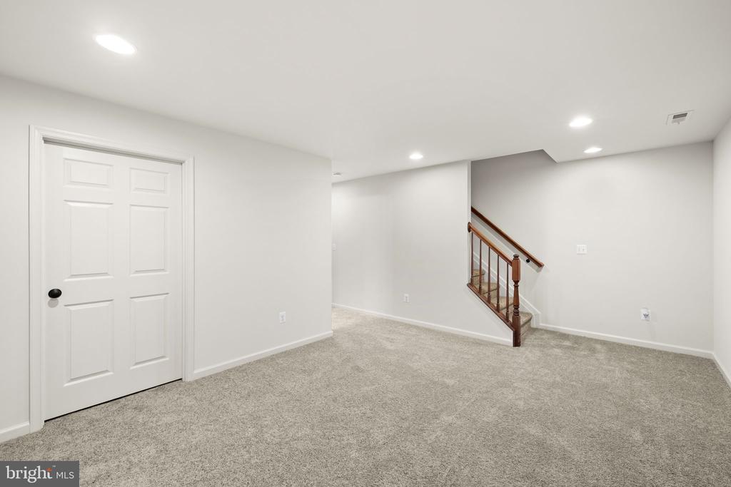 7278 STATESMAN BOULEVARD