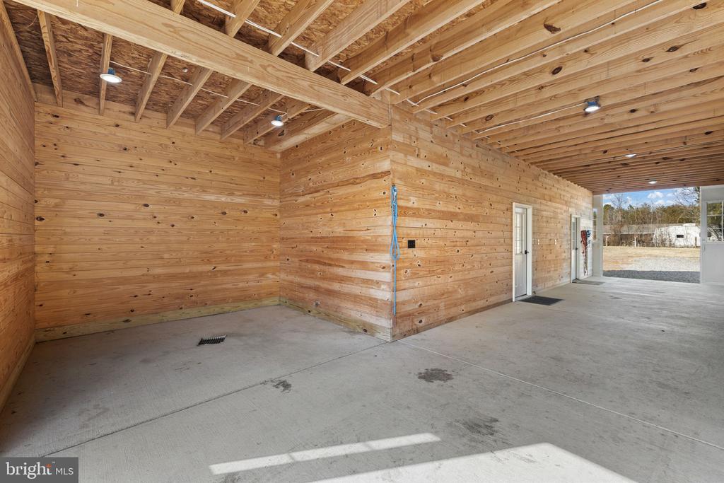 1815 COUNTRY ROAD