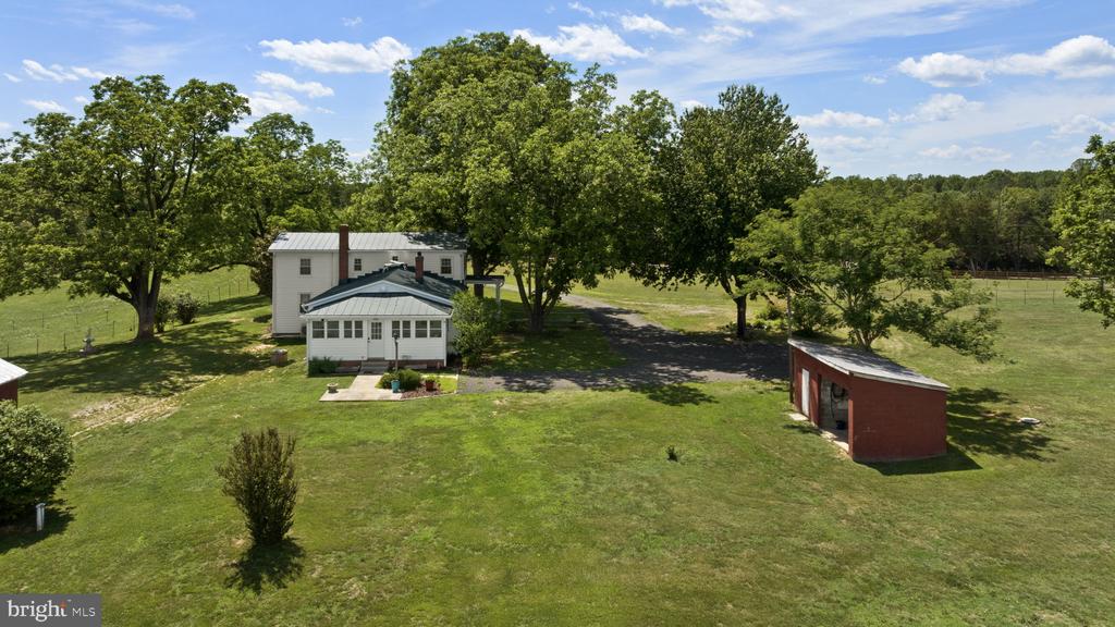 1815 COUNTRY ROAD