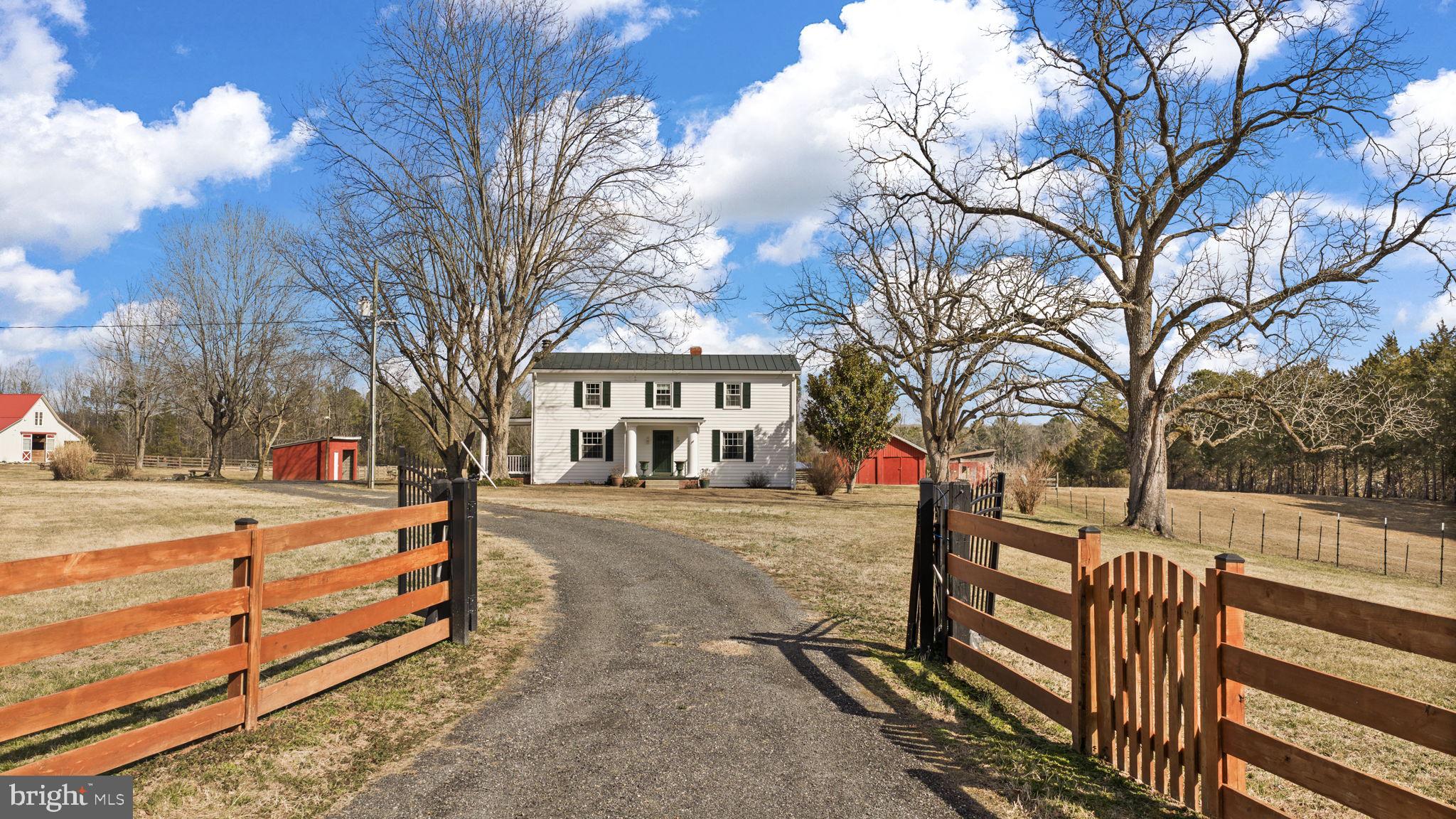 1815 COUNTRY ROAD