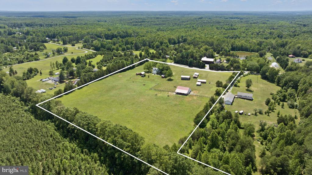 1815 COUNTRY ROAD