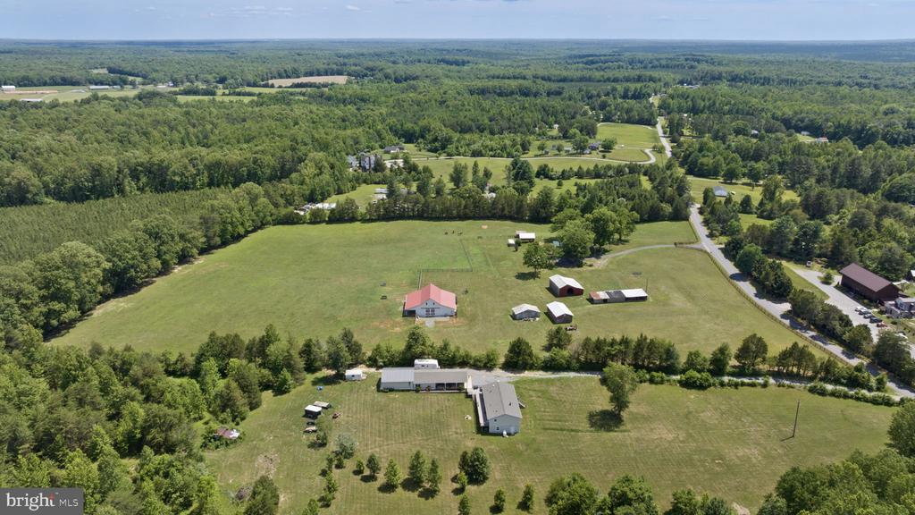 1815 COUNTRY ROAD