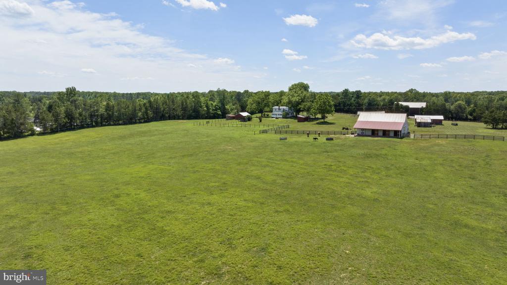 1815 COUNTRY ROAD