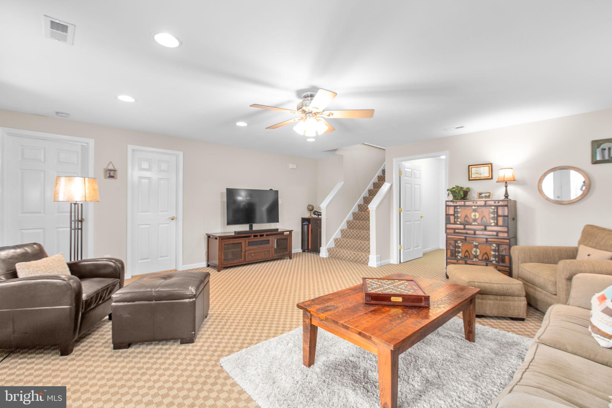 328 LAKE CAROLINE DRIVE