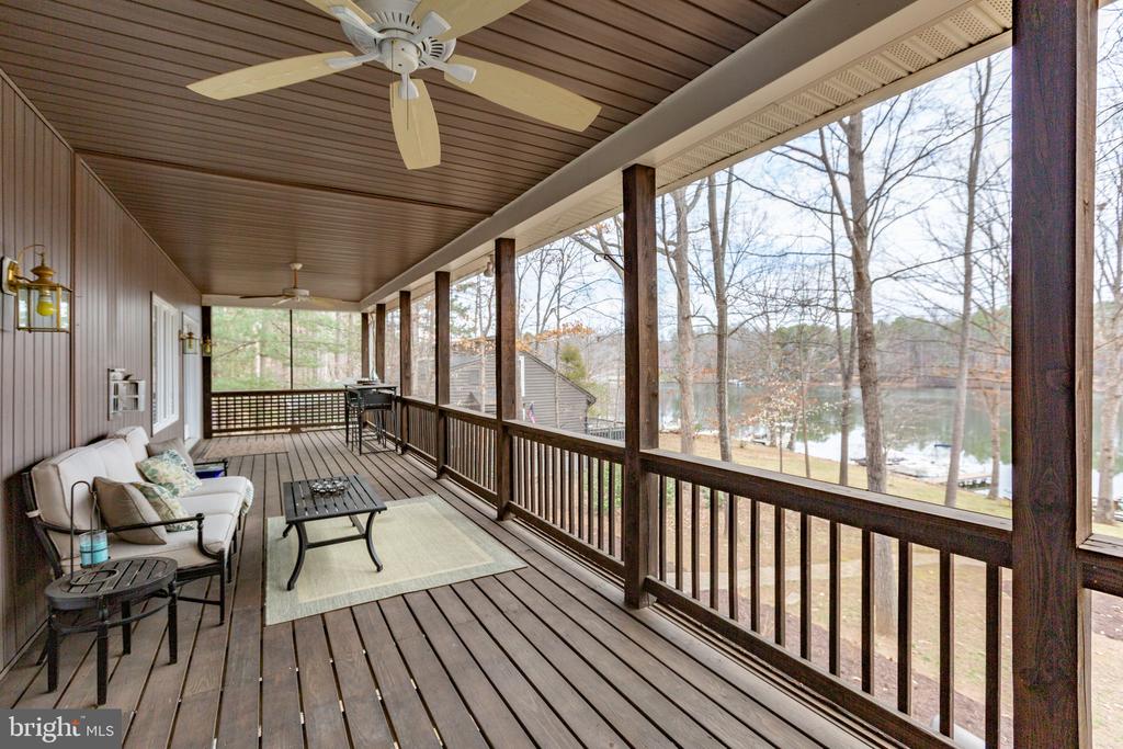 328 LAKE CAROLINE DRIVE