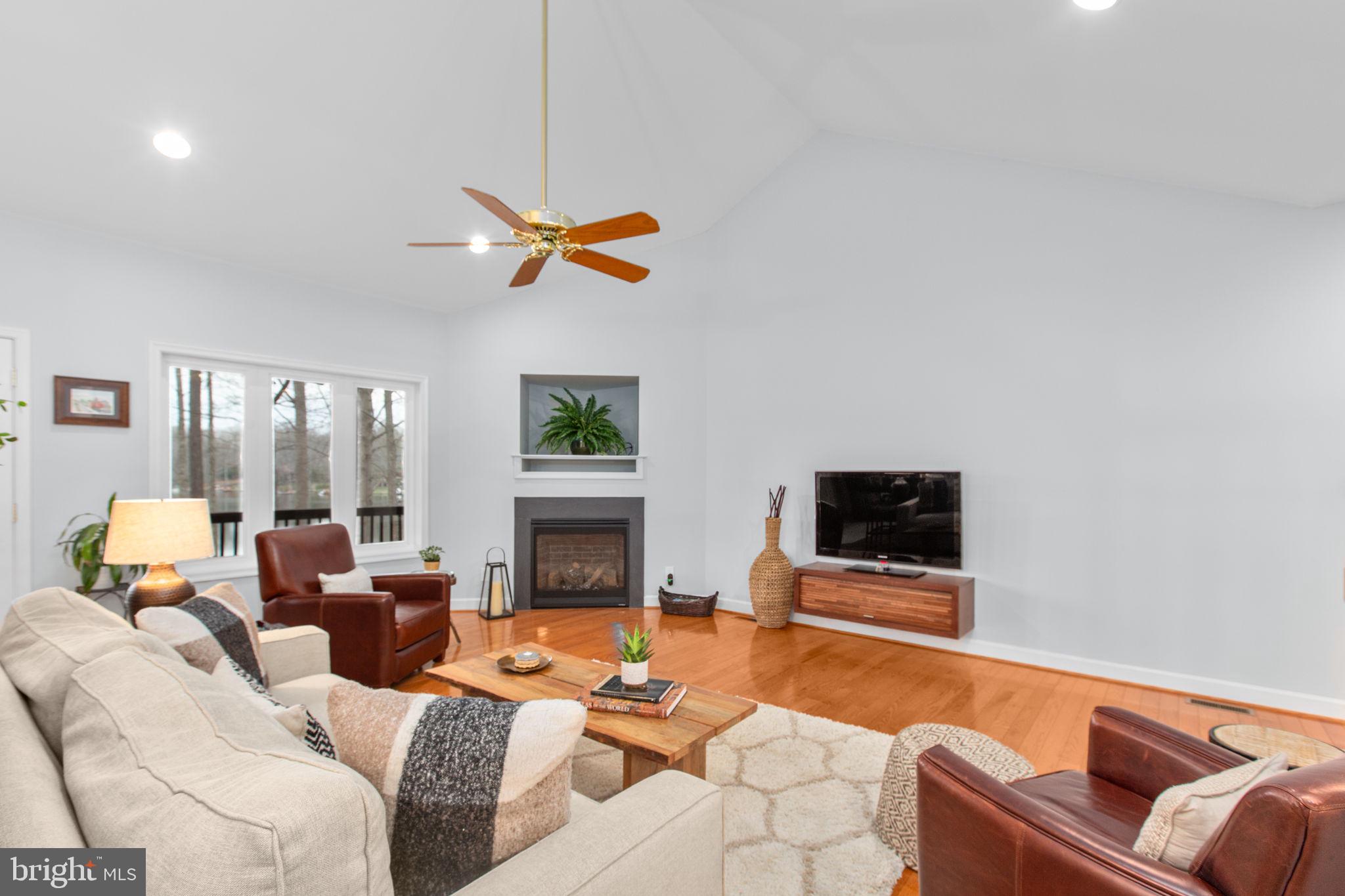 328 LAKE CAROLINE DRIVE