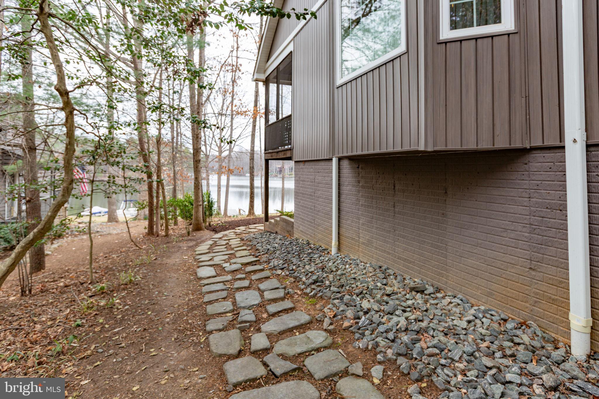 328 LAKE CAROLINE DRIVE