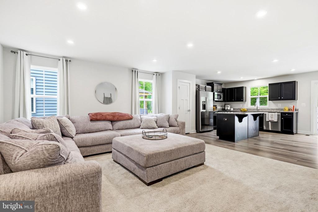 7113 IRON GALL LANE