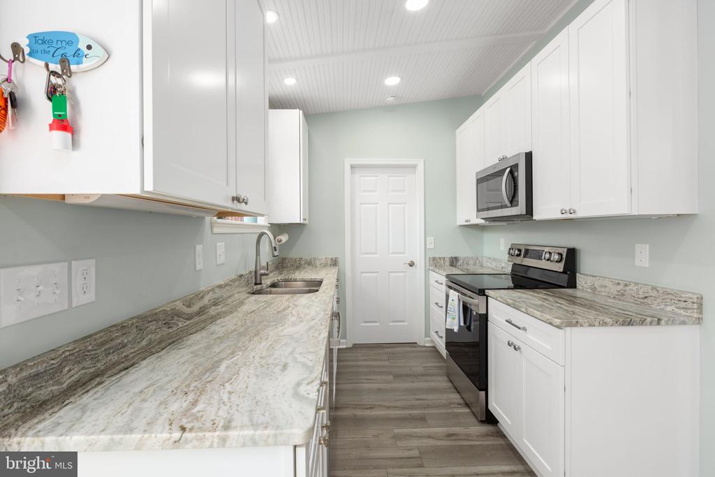 68 SARATOGA COVE