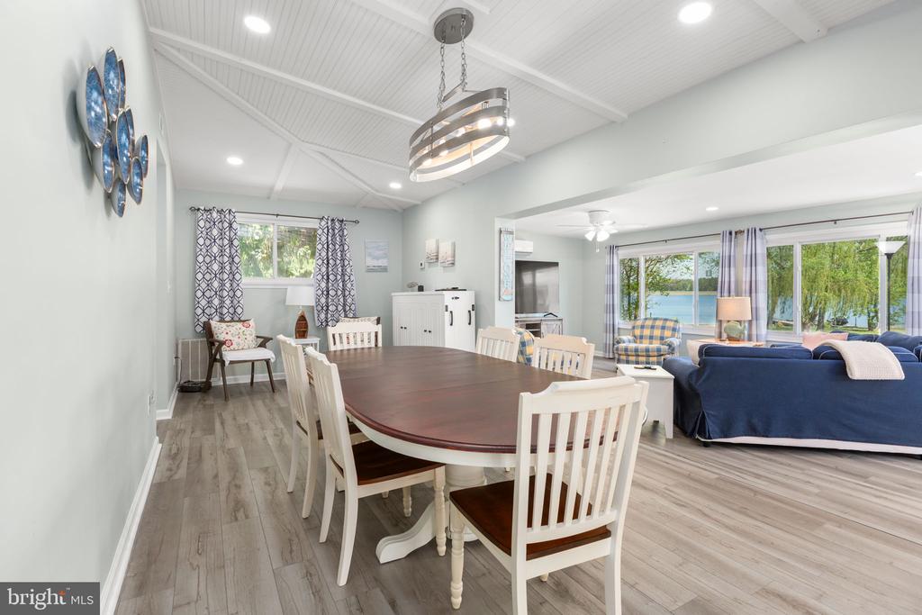 68 SARATOGA COVE