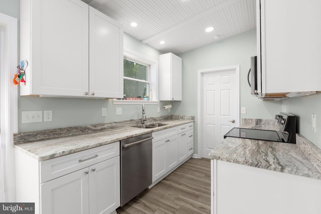 68 SARATOGA COVE