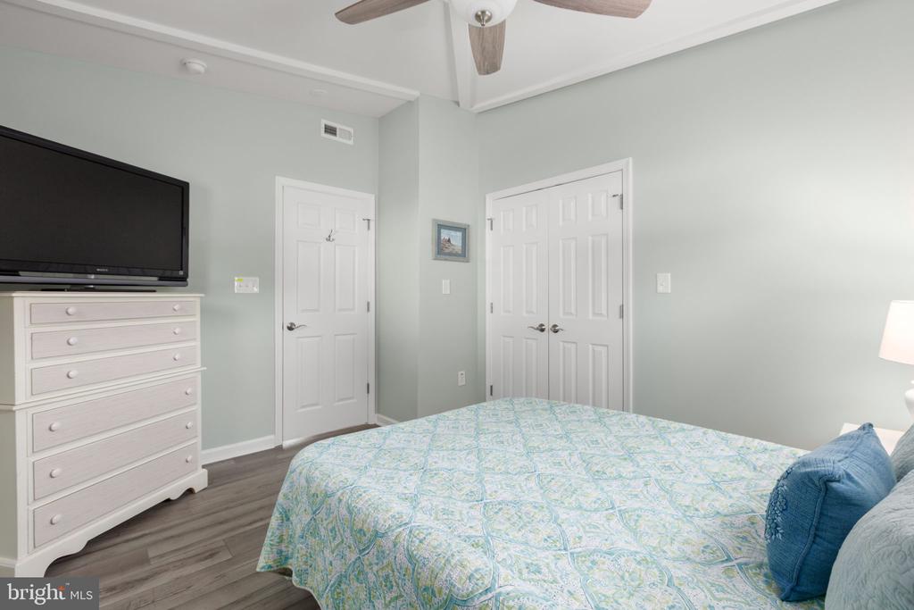 68 SARATOGA COVE