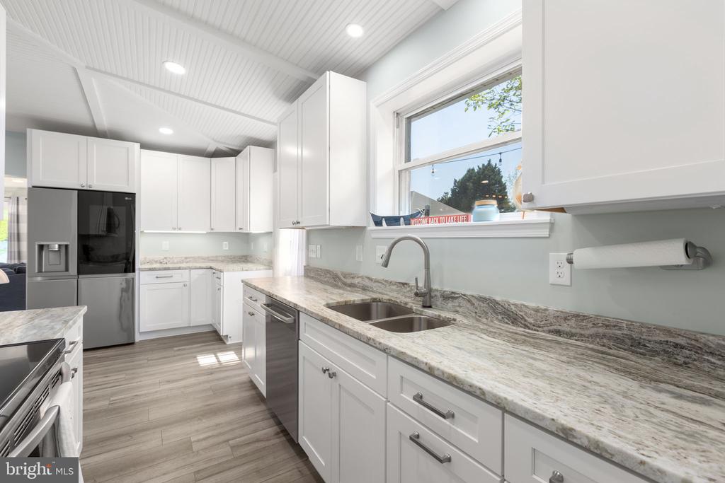 68 SARATOGA COVE