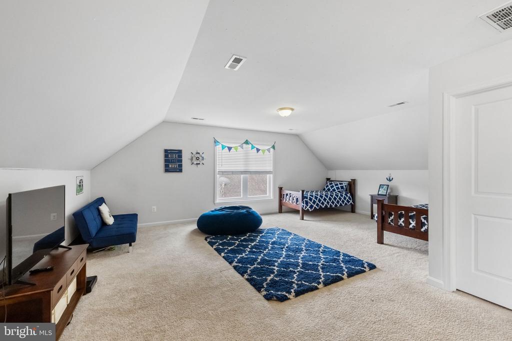 16010 HARRISON WAY