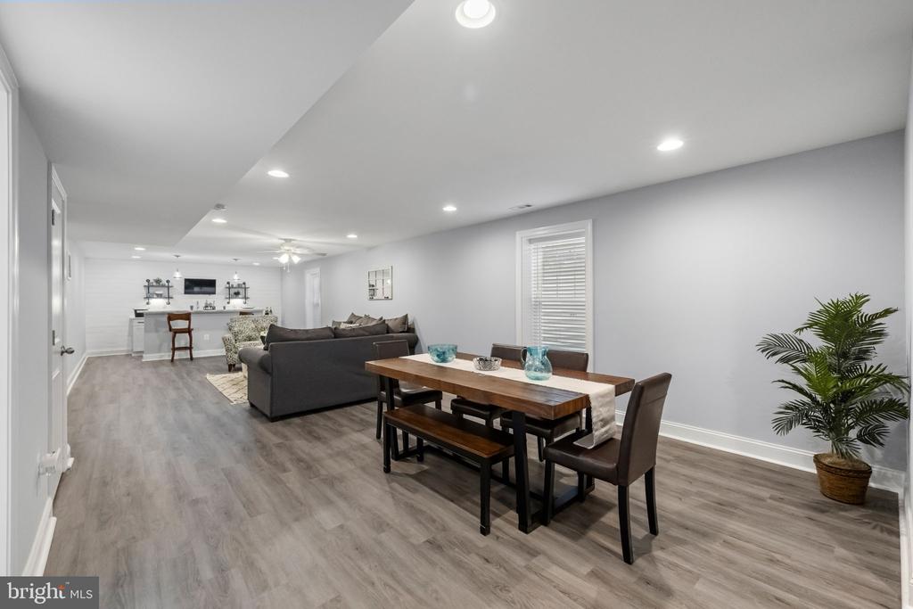 16010 HARRISON WAY