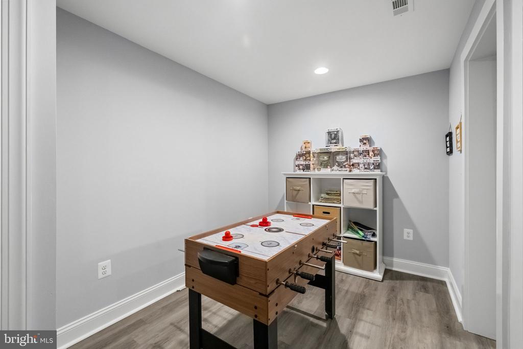 16010 HARRISON WAY