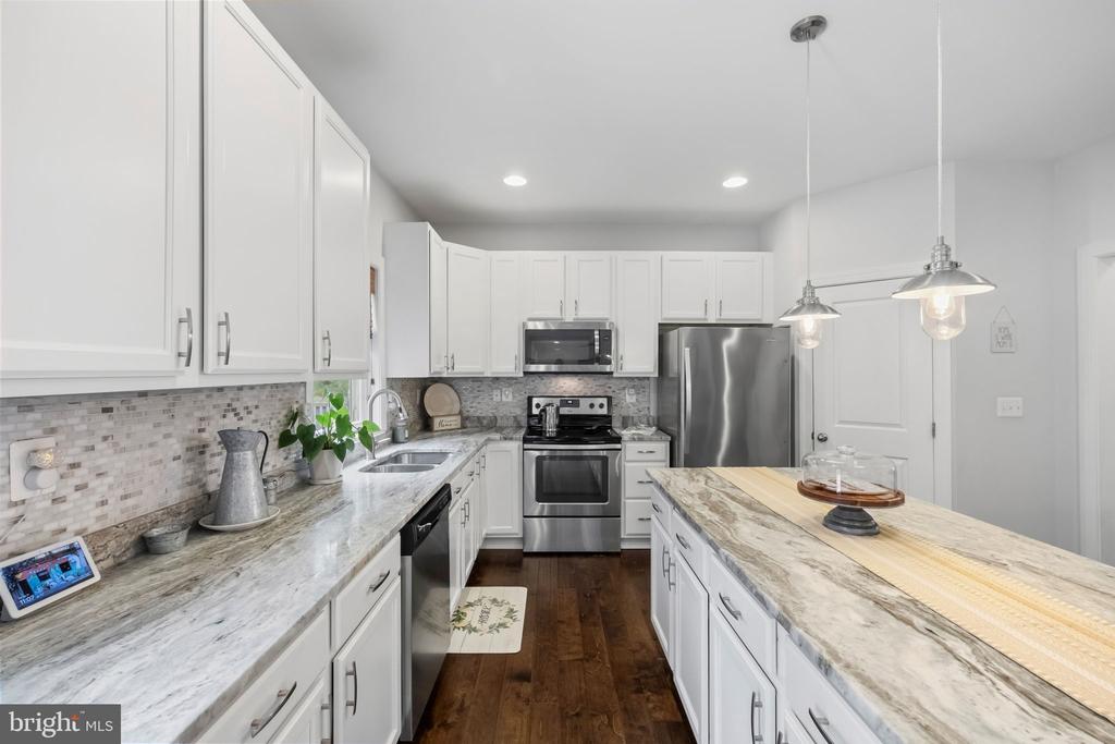 16010 HARRISON WAY