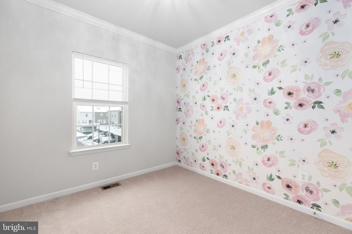 1833 Sag Harbor LANE