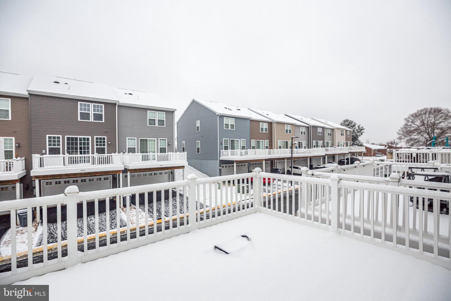 1833 Sag Harbor LANE