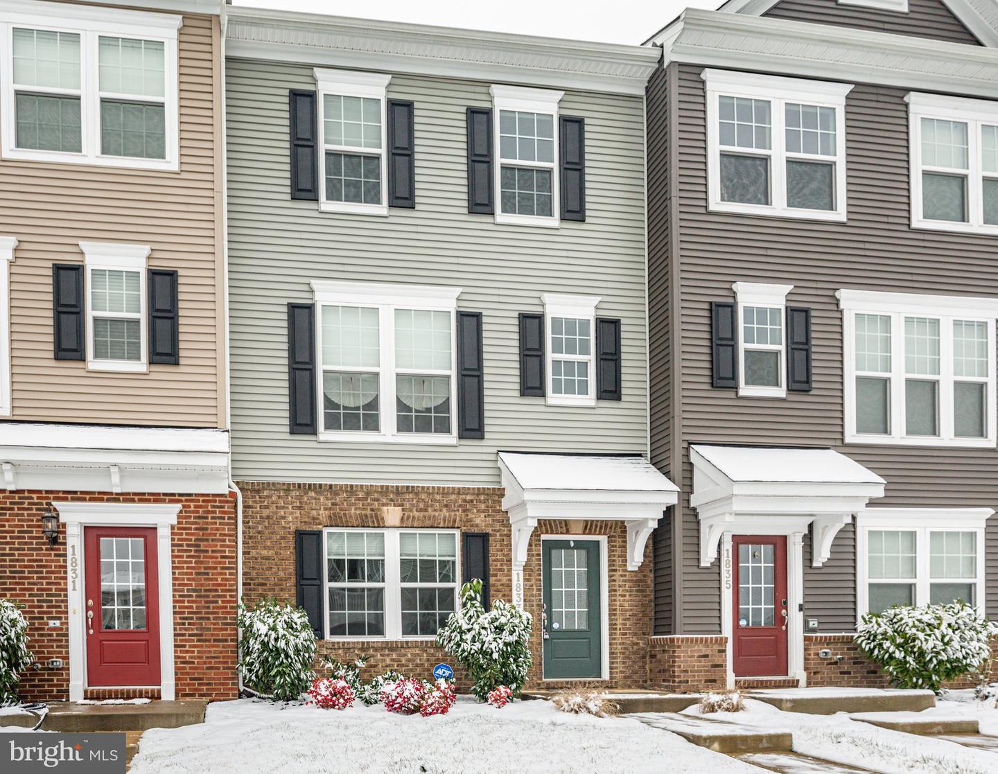 1833 Sag Harbor LANE
