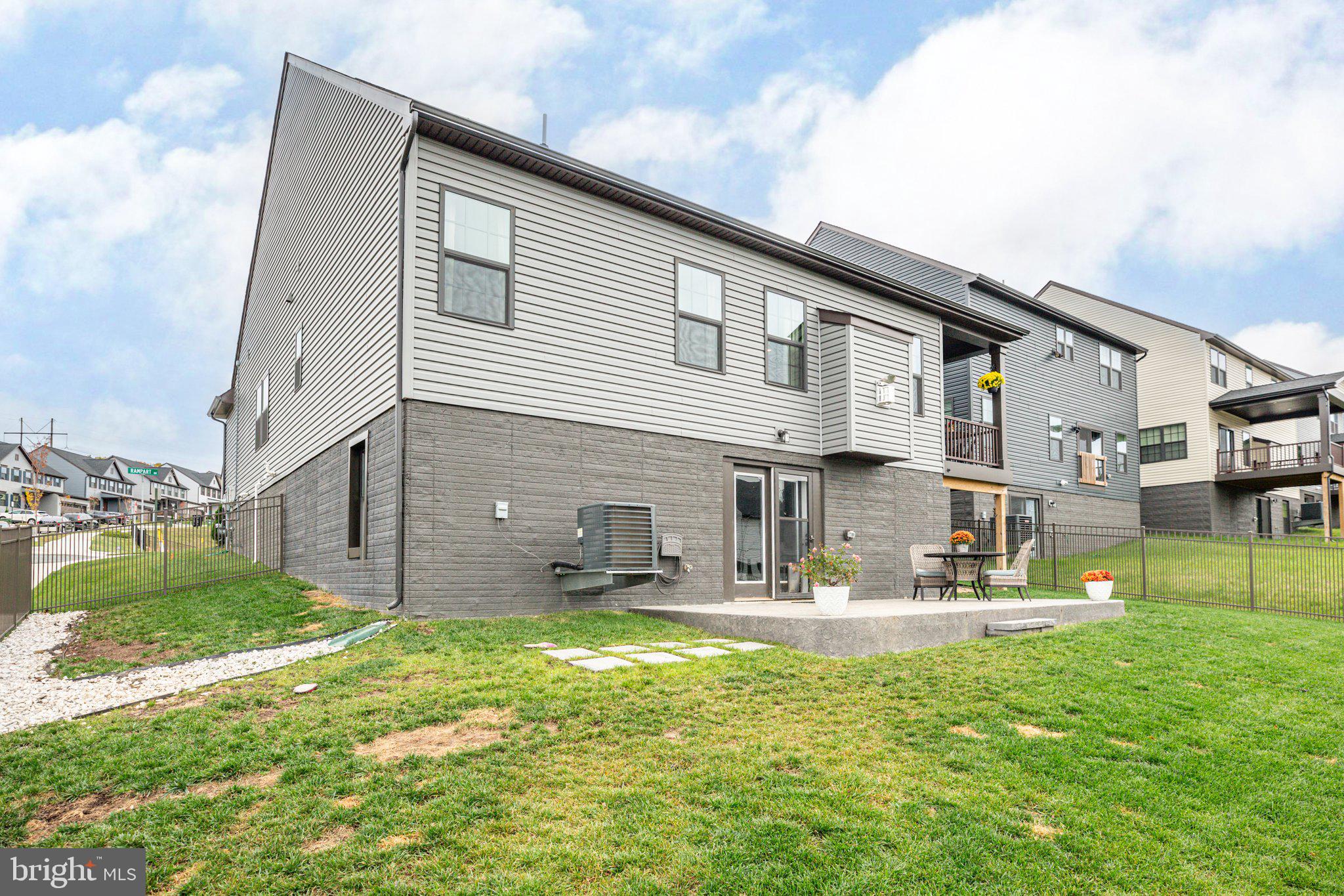 1601 Rampart Drive
