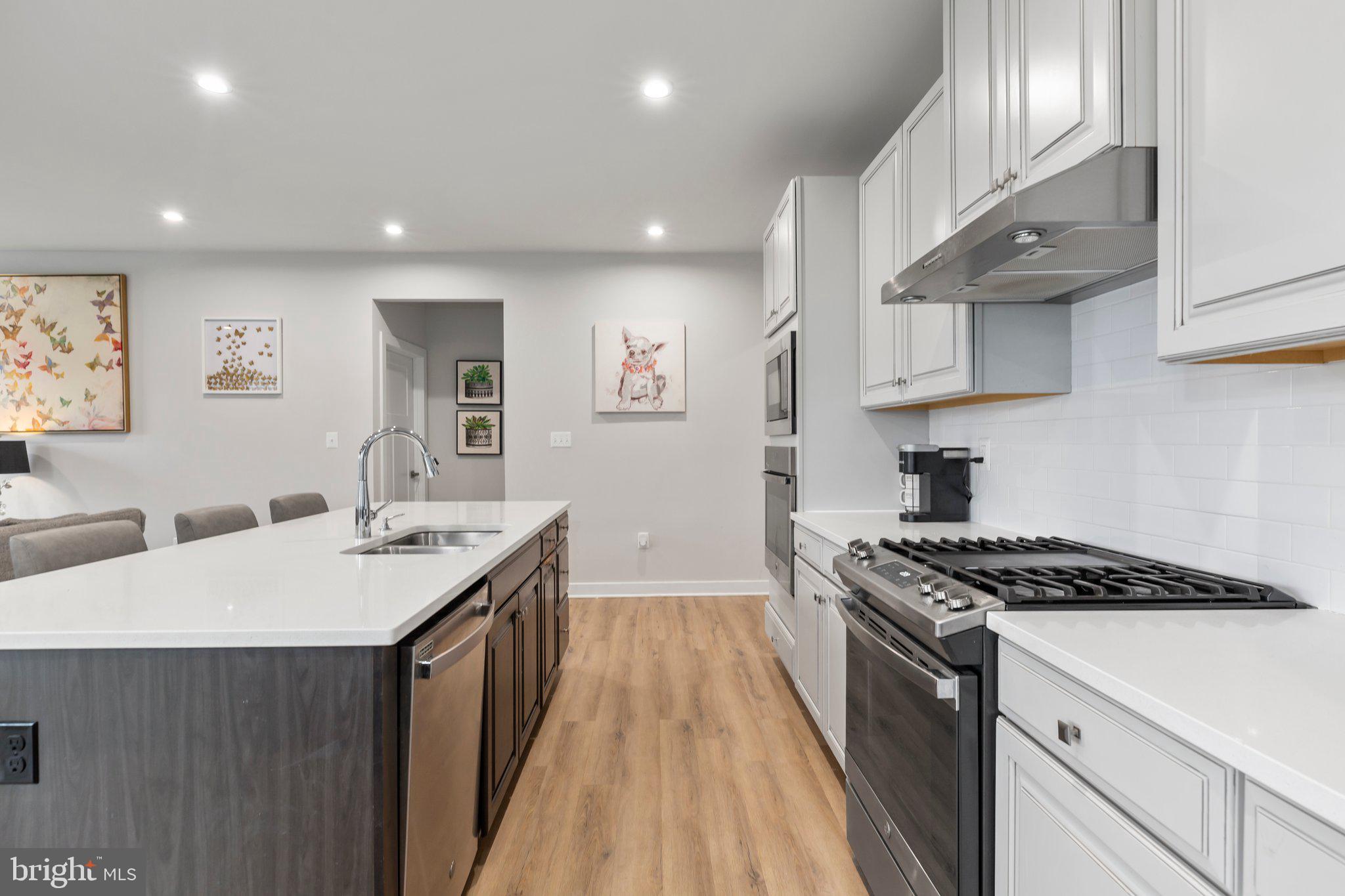 1601 Rampart Drive