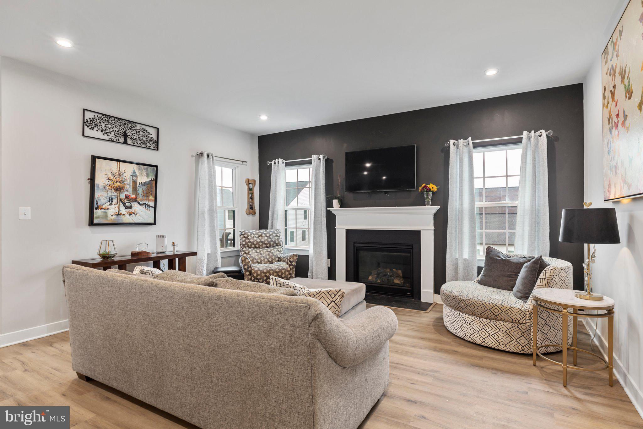 1601 Rampart Drive