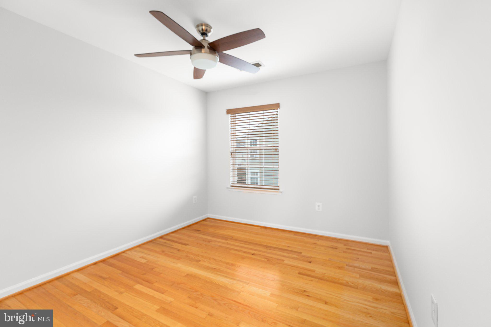 1412 Saunders Dr