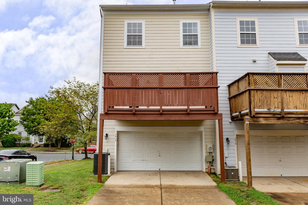 1412 Saunders Dr