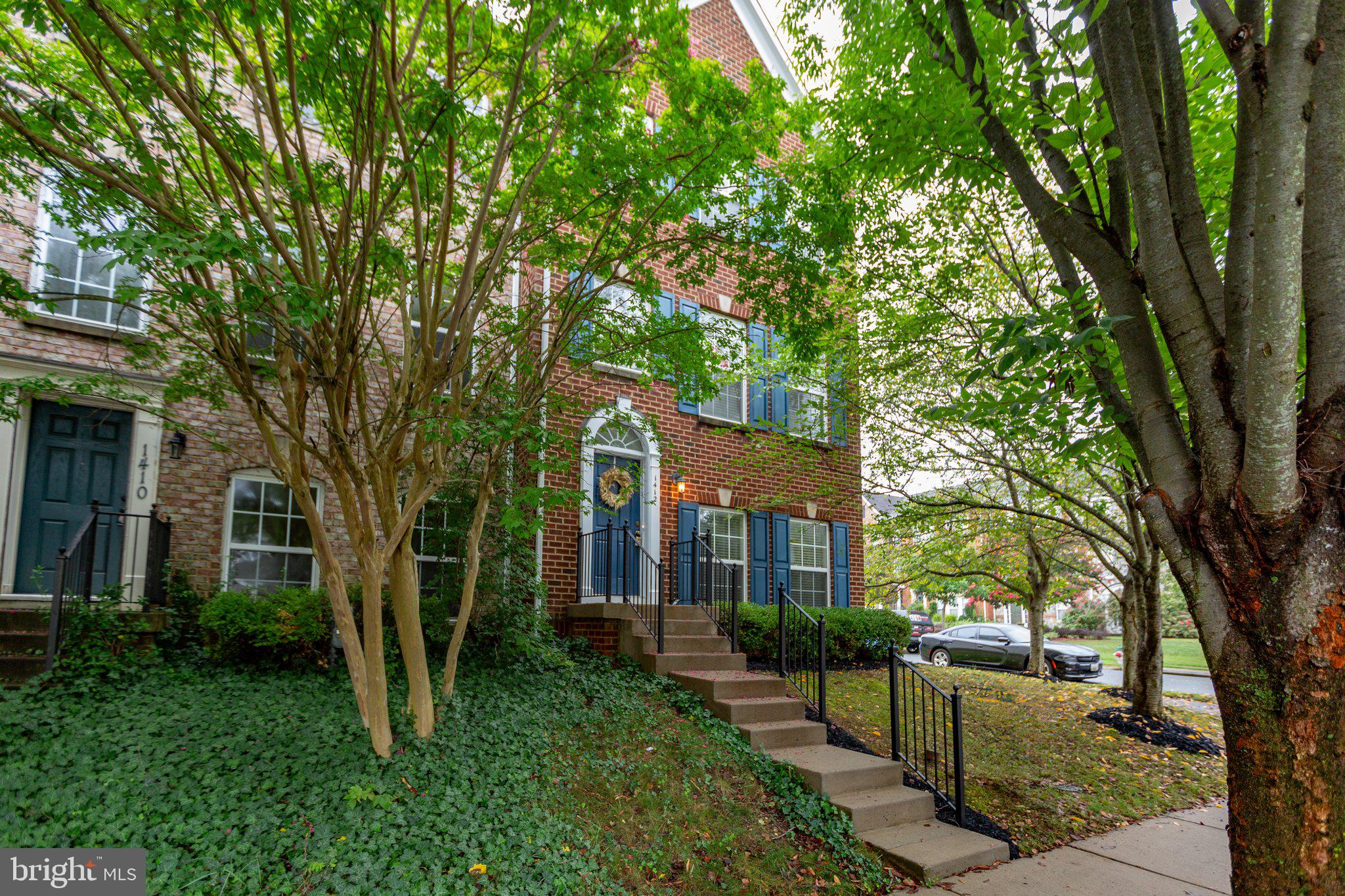1412 Saunders Dr