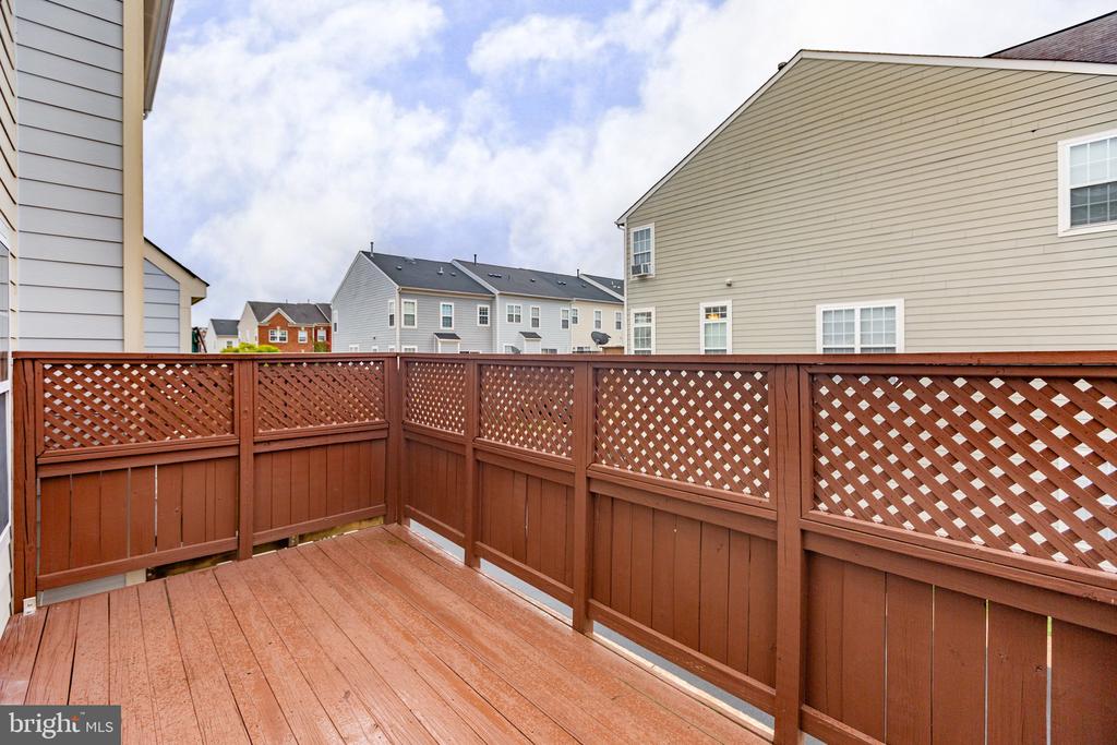 1412 Saunders Dr