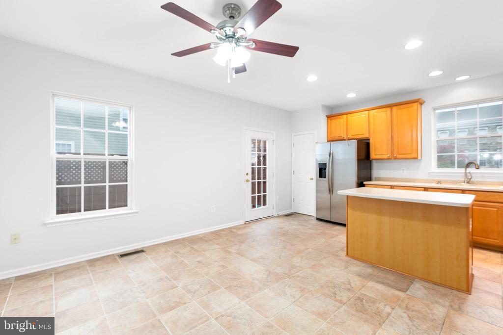 1412 Saunders Dr