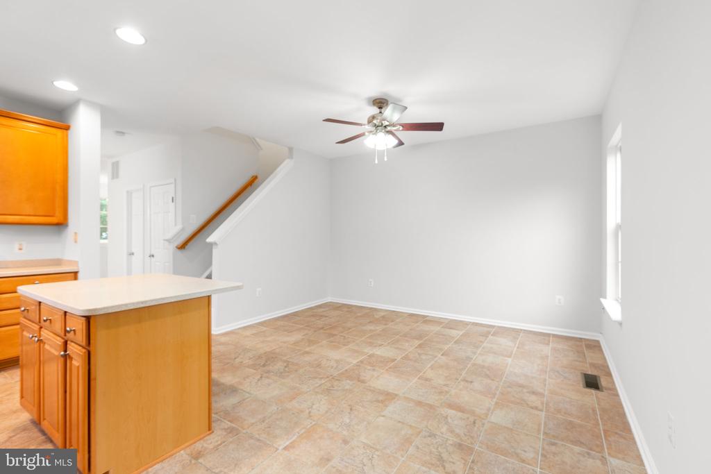 1412 Saunders Dr