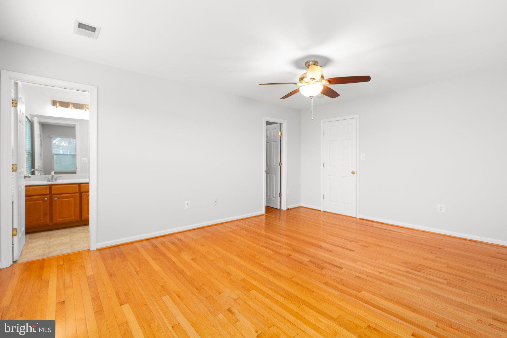 1412 Saunders Dr