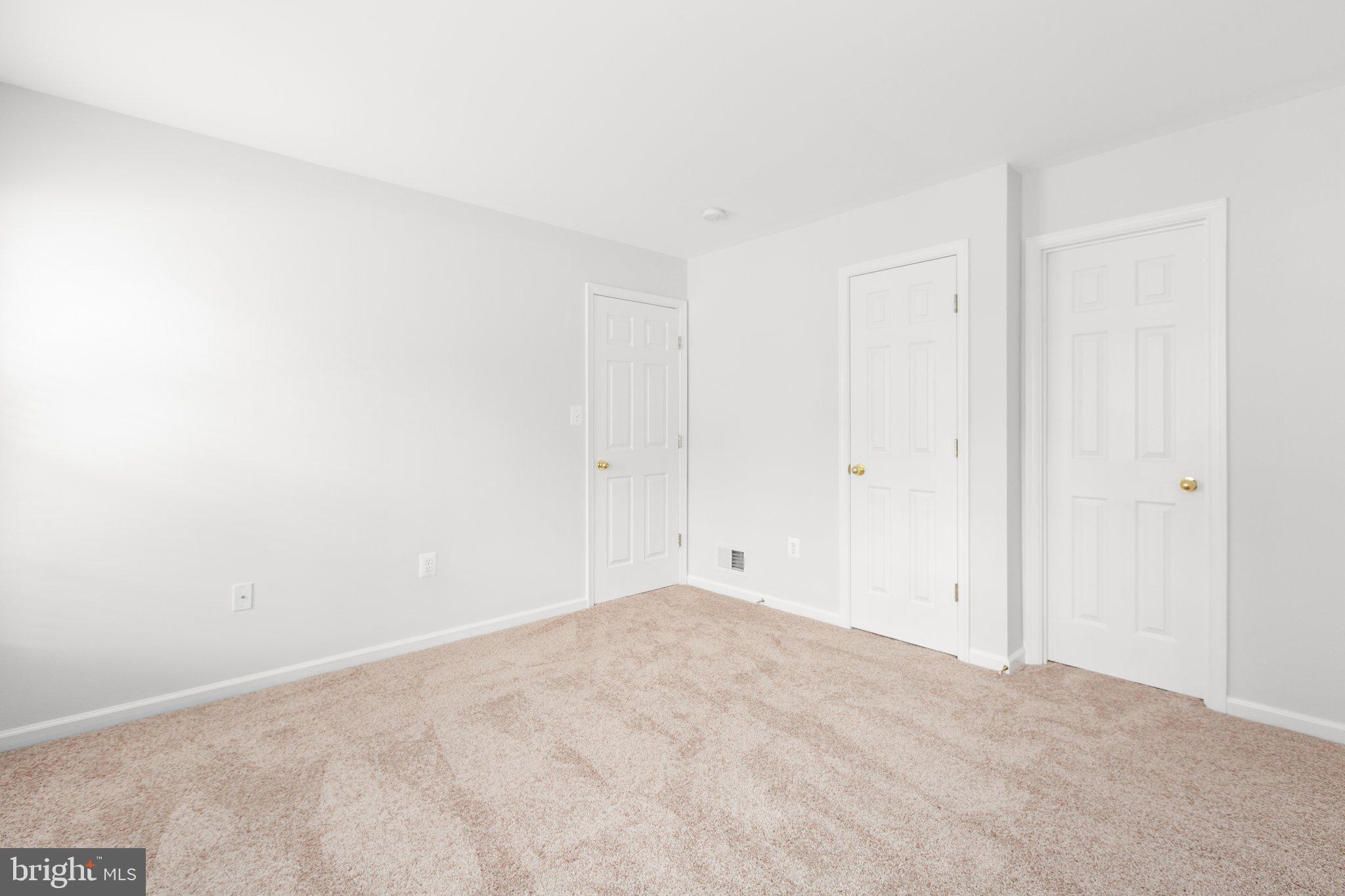 1412 Saunders Dr