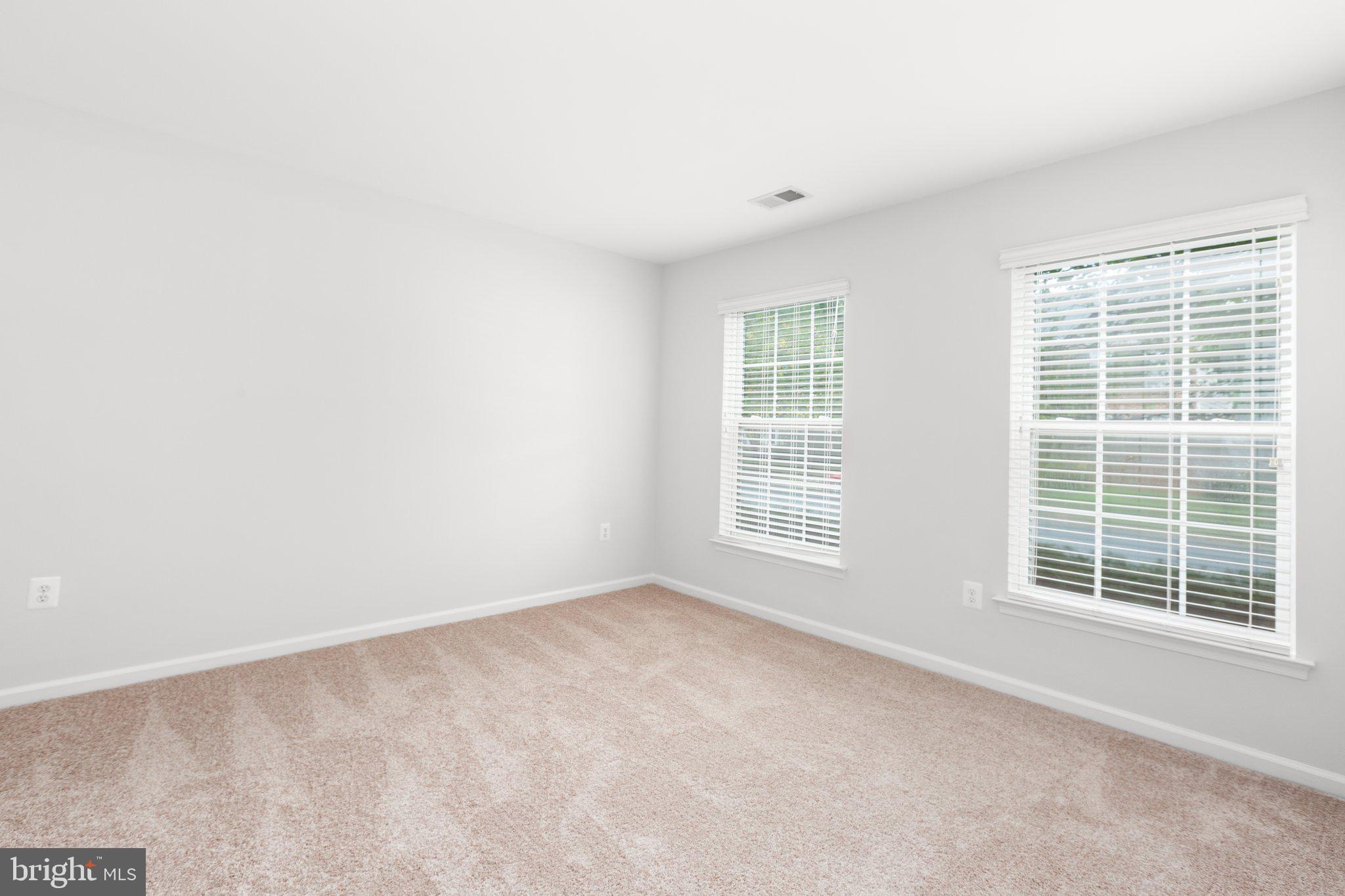 1412 Saunders Dr