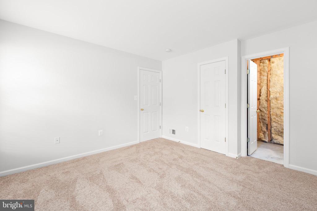 1412 Saunders Dr