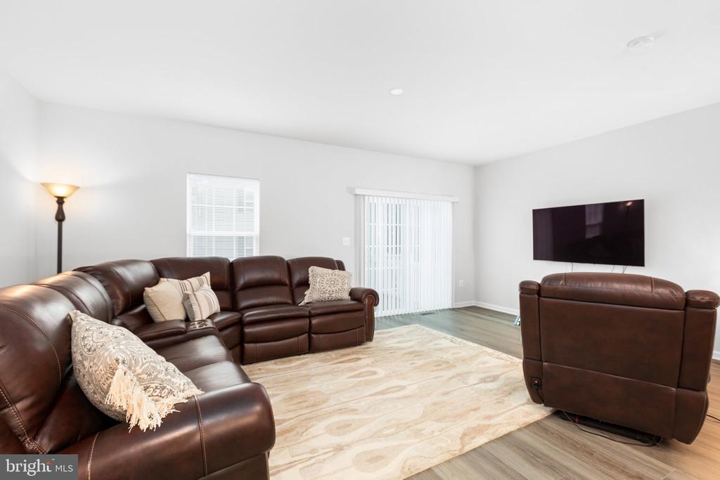 1136 Dovetail Cir