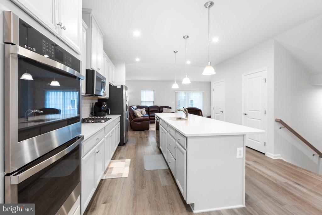 1136 Dovetail Cir