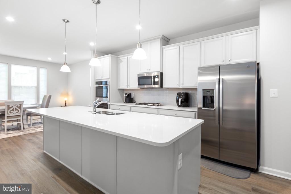 1136 Dovetail Cir